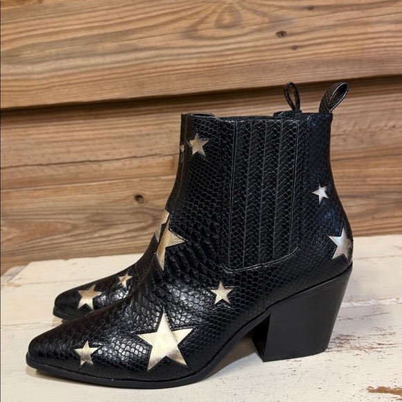 Betsey Johnson Izak Booties - Picture 5 of 9